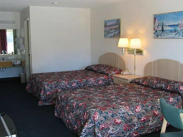 Garden Inn & Suites Metter Pokój zdjęcie